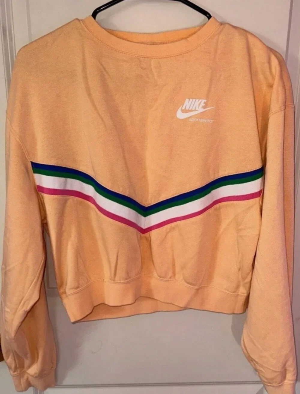 Nike Womens Peach Heritave Fleece Crewneck Sweatshirt with Chevron Stripe Size M
